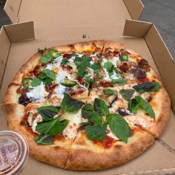 Gilgamesh Brewing - Independence - 12" pie - Pizza Near Me - Independence, Oregon Gilgamesh Brewing - Independence - 12" pie - Pizza Near Me - Independence, Oregon