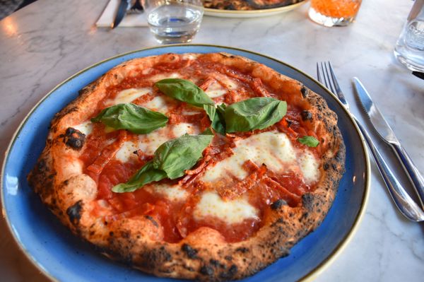 Guillaume Grasso La Vera Pizza Napoletana by null