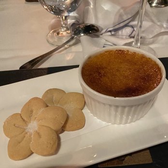 Fleetwood's on Front St - Crème Brûlée - New American Near Me - Lahaina, Hawaii Fleetwood's on Front St - Crème Brûlée - New American Near Me - Lahaina, Hawaii