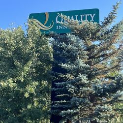 Quality Inn & Suites Summit County