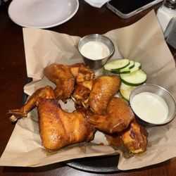 Gatsby's Saloon - Smoked wings