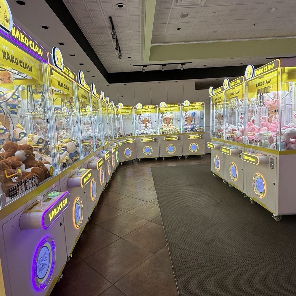 Kako Claw - Video Game Stores Near Me - Winston-Salem, North Carolina