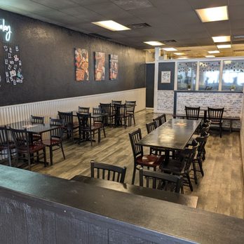 Slice House Pizza - Dining room - Italian Near Me - St. George, Utah Slice House Pizza - Dining room - Italian Near Me - St. George, Utah