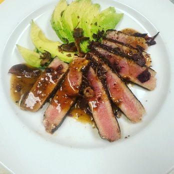 Georgetown Corner Tavern - Seared tuna - Bars Near Me - Georgetown, South Carolina