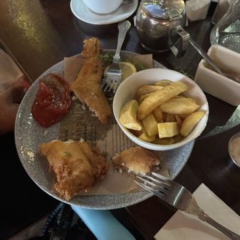 Nancy Hands Bar & Restaurant - Fish n chips hubby & I shared - Pubs Near Me - Dublin, D