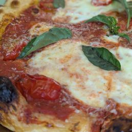 Margherita pizza for 2