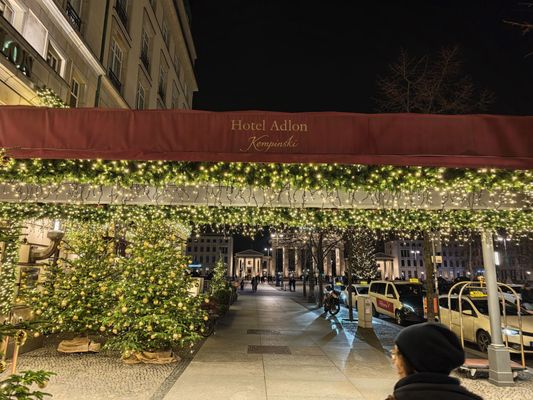 Hotel Adlon Kempinski Berlin by null