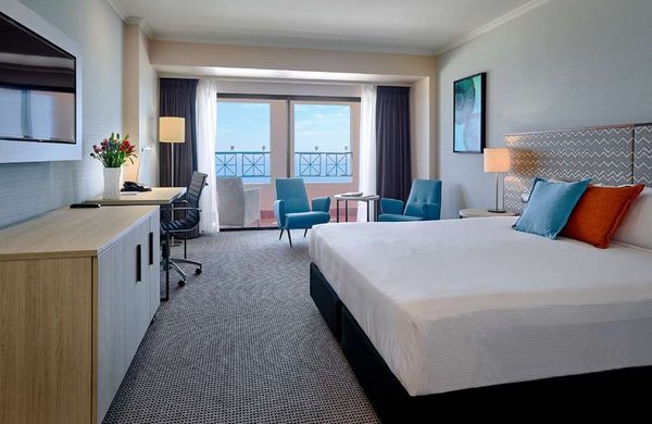 Stamford Grand Adelaide Hotel by null