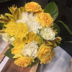 The Flower Shoppe - Prom bouquets