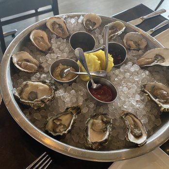 HAVEN Riverfront Restaurant & Bar - Around the World Oyster Tasting - New American Near Me - Edgewater, New Jersey HAVEN Riverfront Restaurant & Bar - Around the World Oyster Tasting - New American Near Me - Edgewater, New Jersey