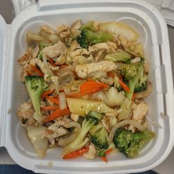 Zen Cuisine - Chicken and Broccoli - fresh, hot, plentiful