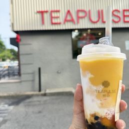 Mango Dew Smoothie Fruit Tea ( M) Mango Dew Smoothie Fruit Tea ( M)