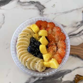 5ive Senses - Acai Bowl (Regular Size) - Juice Bars & Smoothies Near Me - Honolulu, Hawaii