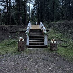 The Aspen Lodge - Way to the ceremony