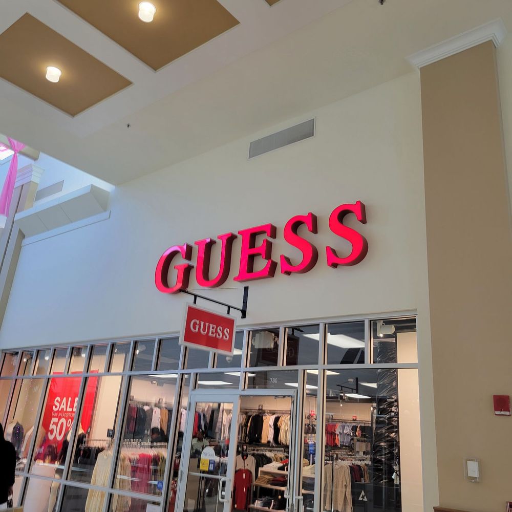 outlet mall sale