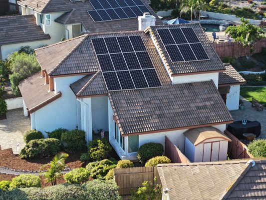 Richardson Roofing Logo