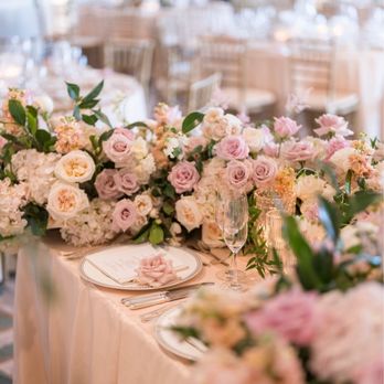 Bloom Box - Sweetheart Table - Florists Near Me - Newport Beach, California