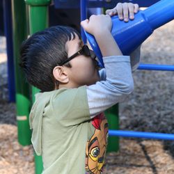 St. Paul's Preschool Louisville - Playground discovery!