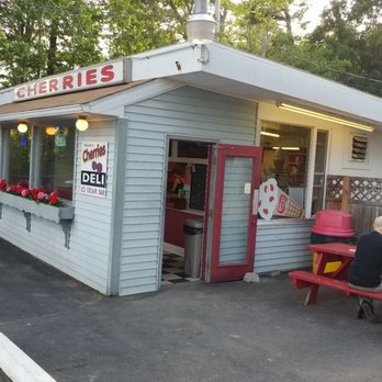 Cherries Ice Cream - Very quaint little store in the woods - Ice Cream & Frozen Yogurt Near Me - Stone Ridge, New York