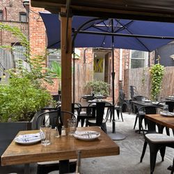 Sotto Le Stelle - Outdoor garden seating area