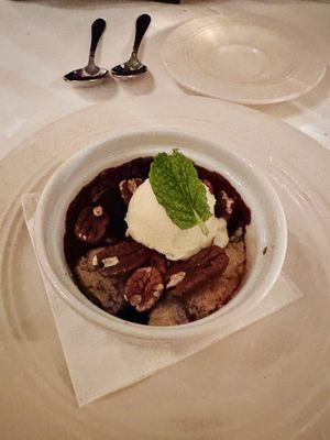 Bistro Daisy by null