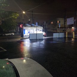 930 n still open..I like their clean truck.. they were nice staff n churros look great 930 n still open..I like their clean truck.. they were nice staff n churros look great