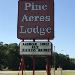 Pine Acres Lodge