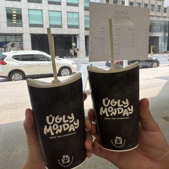 Ugly Monday - Coffee & Tea Near Me - Ottawa, Ontario Ugly Monday - Coffee & Tea Near Me - Ottawa, Ontario