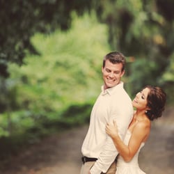 Gideon Photography - Married Couple in Love