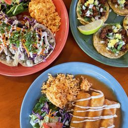 Spinach and kale enchiladas Mushroom Chicharron Street Tacos Tacos al pastor Spinach and kale enchiladas Mushroom Chicharron Street Tacos Tacos al pastor