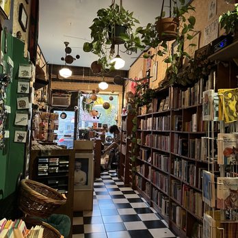 Quimby's Bookstore NYC - Bookstores Near Me - Brooklyn, New York