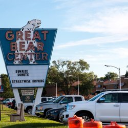 Shopping center where Sunrise is located