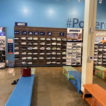 Road Runner Sports - Shoe Stores Near Me - Concord, California