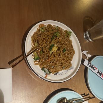 Wang Jiang Lou - Vegetable Lo mein - Chinese Near Me - Virginia Beach, Virginia Wang Jiang Lou - Vegetable Lo mein - Chinese Near Me - Virginia Beach, Virginia