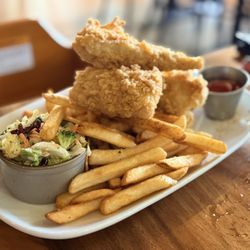 Seven Seas Bar and Grill - Mahi-Mahi fish and chips
