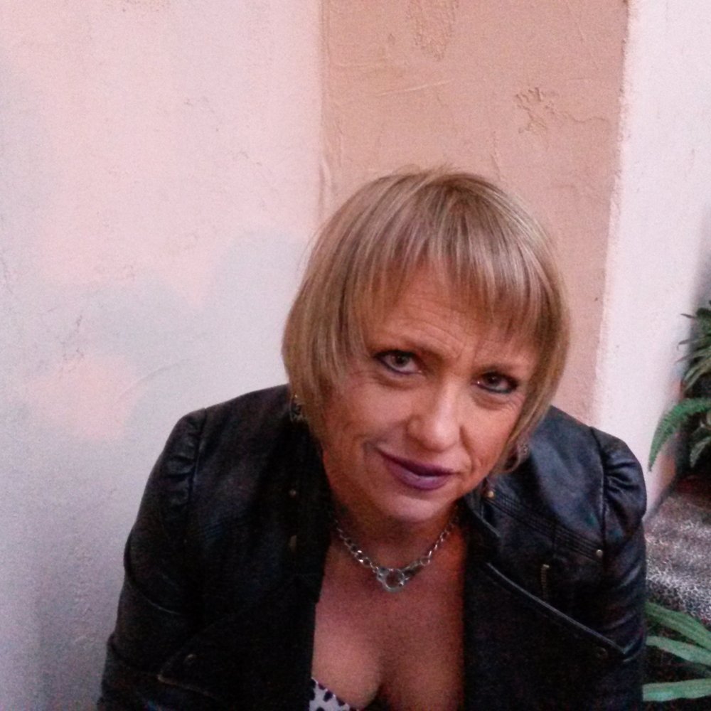 Zen 2002 - My rocker chick look with my new hair!!! - Hair Salons Near Me - South Pasadena, California Zen 2002 - My rocker chick look with my new hair!!! - Hair Salons Near Me - South Pasadena, California