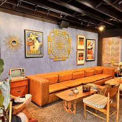 Dr Drips Coffee Lounge - Beautiful inside decor