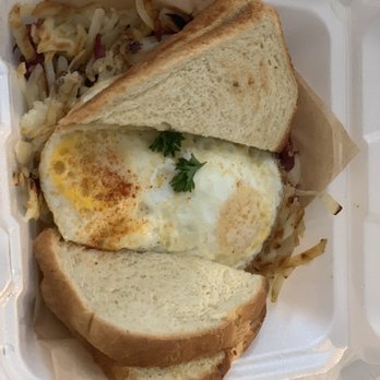 Hash - Corned beef hash - Breakfast & Brunch Near Me - Olympia, Washington Hash - Corned beef hash - Breakfast & Brunch Near Me - Olympia, Washington