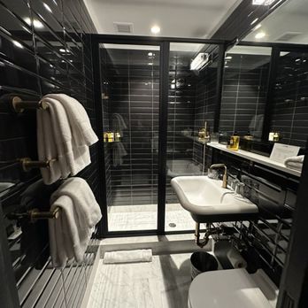 The Moore - Bathroom - January 2026 - Hotels Near Me - New York, New York