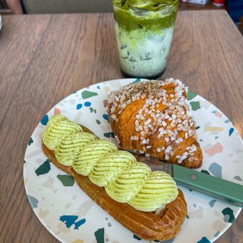 Kasama - Matcha pandan éclair, truffle croissant, black sesame matcha latte - Filipino Near Me - Chicago, Illinois Kasama - Matcha pandan éclair, truffle croissant, black sesame matcha latte - Filipino Near Me - Chicago, Illinois