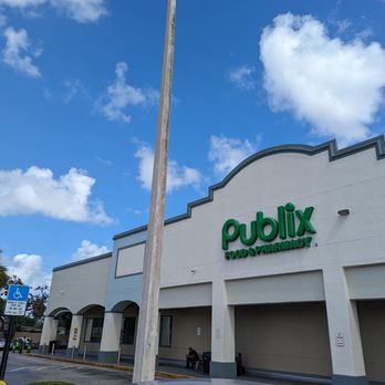 Publix Super Markets - Out front - Grocery Near Me - Hollywood, Florida Publix Super Markets - Out front - Grocery Near Me - Hollywood, Florida
