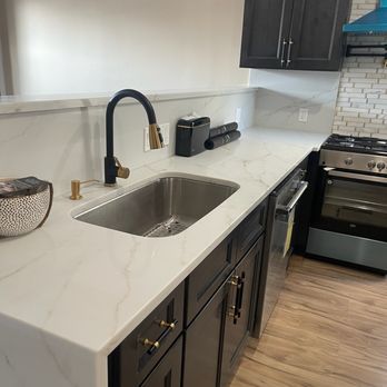 Rios Custom - https://www.tiktok.com/@rioscustom?_t=ZP-8vkRC4VLjCx&_r=1 - General Contractors Near Me