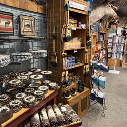 Grizzly's Gifts - Inside