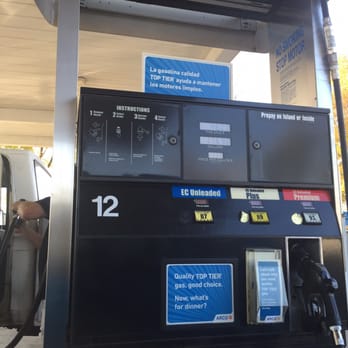 ampm - a gas pump at a gas station - Convenience Stores Near Me - Bakersfield, California