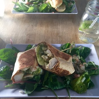 Kamoli - Pesto Chicken Wrap - Breakfast & Brunch Near Me - San Juan, Puerto Rico Kamoli - Pesto Chicken Wrap - Breakfast & Brunch Near Me - San Juan, Puerto Rico