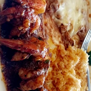 Elvira's Mexican Grill - The Camerone a la diabla AKA the Devil Shrimp - Mexican Near Me - Upland, California