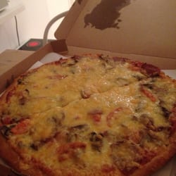 Brantbrinks Pizzeria - A Kansas pan pizza, size "large" - my favorite! It ain't pretty, but it's gooood! Easily feeds two hungry grown men.