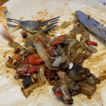 Denny's - Filling for my omelette was cold and pre cooked - Diners Near Me - Victorville, California