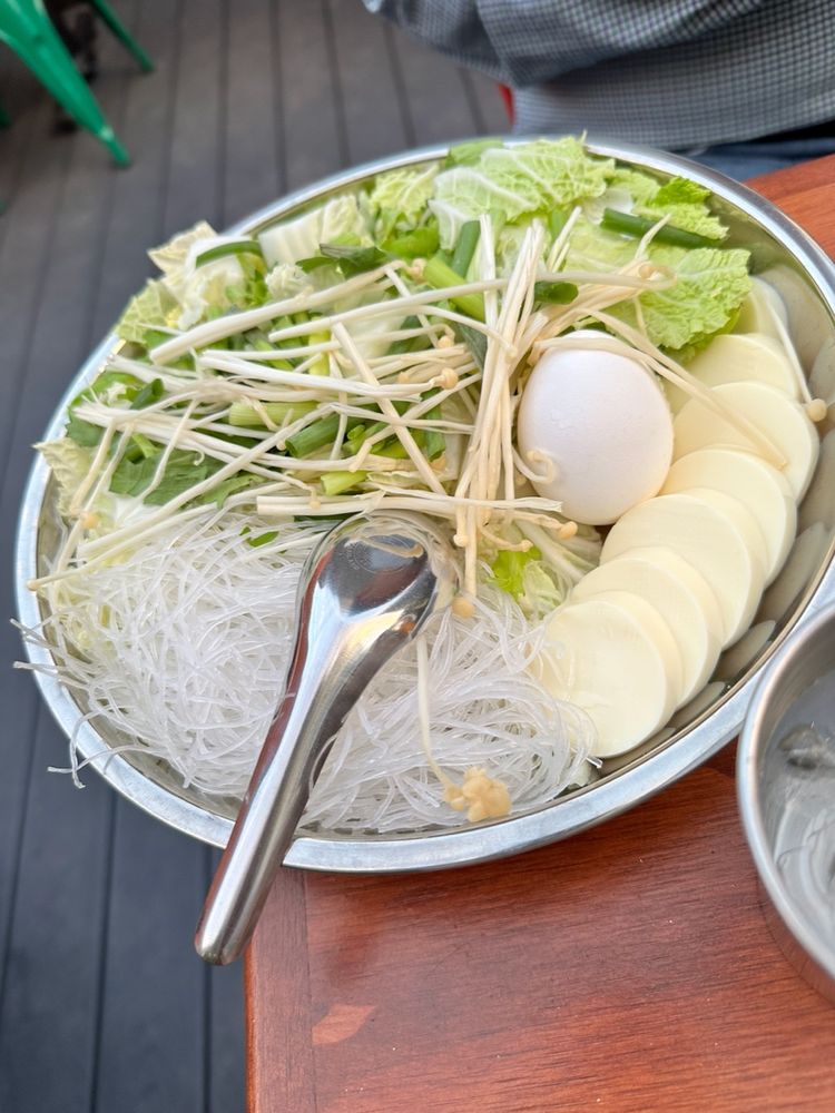 MR BAAN’S BAR AND MOOKATA Updated October 2024 31 Photos & 23