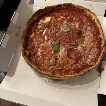 Giordano's - Green peppers, Pepperoni,sausage and onion Chicago style pizza - Pizza Near Me - Columbus, Ohio Giordano's - Green peppers, Pepperoni,sausage and onion Chicago style pizza - Pizza Near Me - Columbus, Ohio